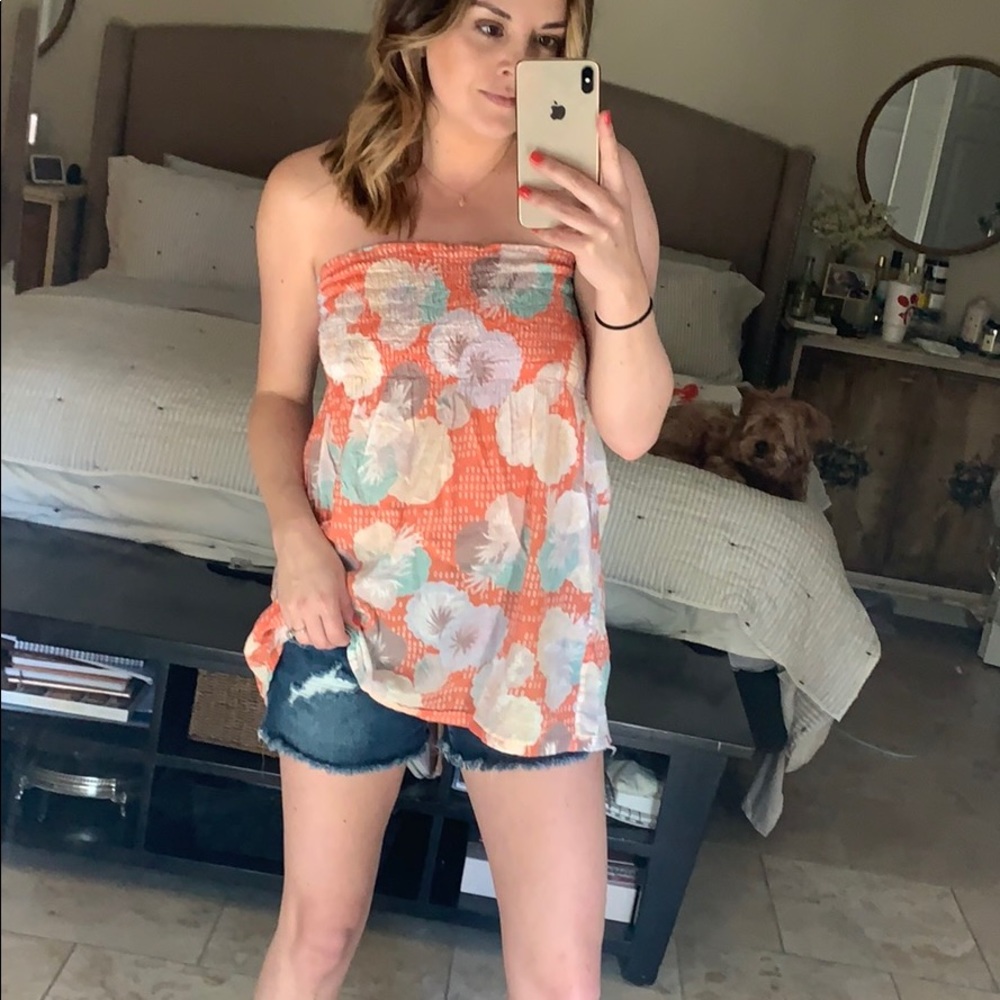 Strapless top